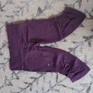 Lululemon cropped leggings purple